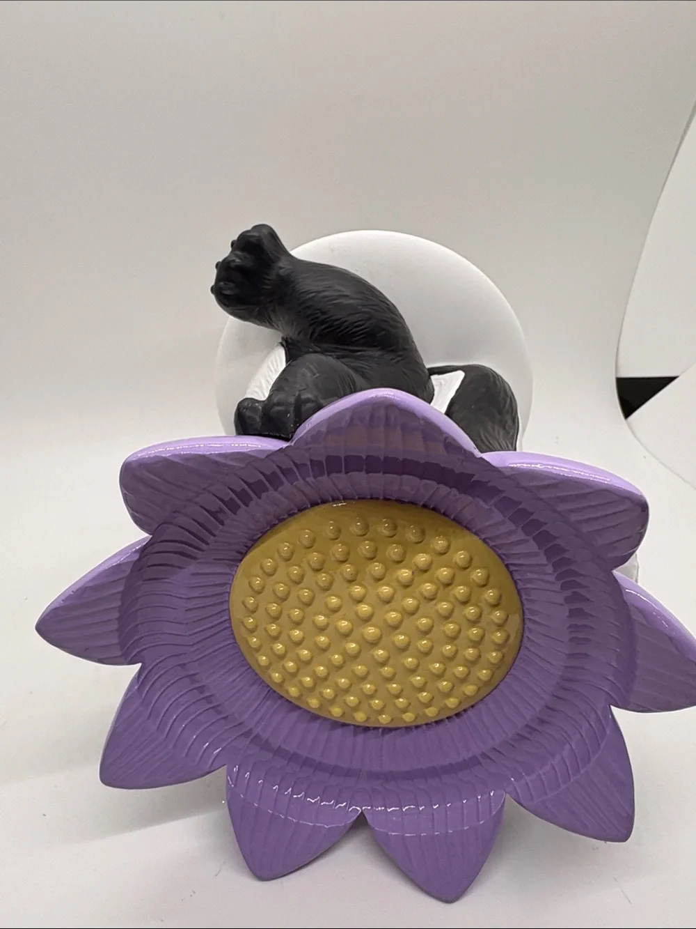 Bath & Body Flowery Skunk 3 Wick Candle Holder New
